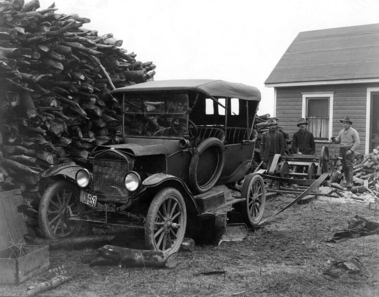 Model T Adapted to Saw Boards Model T Adapted to Saw Boards